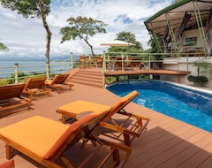 Hotelli Hotel Issimo Suites Boutique & Spa (Quepos, Costa Rica)