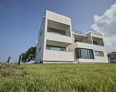 Toàn bộ căn nhà/căn hộ Ara Stay Pension (Jeju-si, Hàn Quốc)