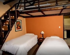 Hotel Amak Valle Sagrado (Calca, Peru)