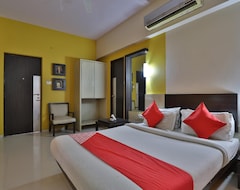 Khách sạn Oyo 40017 Hotel Excellency (Silvassa, Ấn Độ)