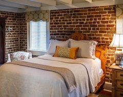 Bed & Breakfast The Gastonian, Historic Inns of Savannah Collection (Savannah, Sjedinjene Američke Države)