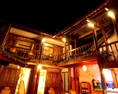 Hotel Starlight Tribe (Lijiang, China)