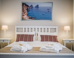 Khách sạn Panoramic Rooms Salerno (Salerno, Ý)