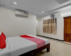 Khách sạn Oyo Serenity Home Stay (Tirupati, Ấn Độ)