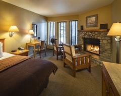 Khách sạn Buffalo Mountain Lodge (Banff, Canada)