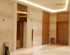 Hotelli Holiday Inn Qingdao City Center, An Ihg Hotel - May 4Th Square (Qingdao, Kiina)