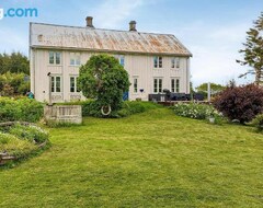 Tüm Ev/Apart Daire Nice Home In Smla With Wifi And 4 Bedrooms (Smøla, Norveç)