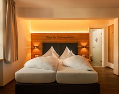 Hotel Landhaus Albert Murr - Bed & Breakfast (St. Anton am Arlberg, Austria)