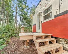 Cijela kuća/apartman Brand New! Wine Themed Tiny House In A Wine Country Forest (Sherwood, Sjedinjene Američke Države)