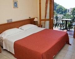 Khách sạn Hotel Ipanema (Taormina, Ý)
