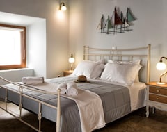 Koko talo/asunto Gavrions Nest - Perfect For Families - Couples, Convenient, Cosy, Relaxing (Gavrio, Kreikka)