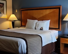 Khách sạn Baymont Inn & Suites Knoxville I-75 (Knoxville, Hoa Kỳ)