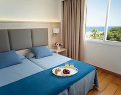 Hotel Ivory Playa Sports & Spa (Puerto de Alcudia, Spain)