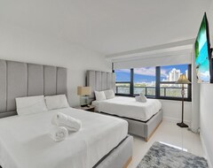 Khách sạn Alexander Hotel 1020 (Miami Beach, Hoa Kỳ)