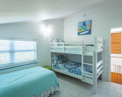 Casa/apartamento entero Fun, Relaxing And Pet-friendly House Just 200 Yards From The Beach (St. George Island, EE. UU.)