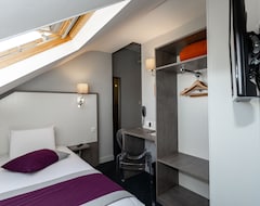 Hotel De Champagne (Angers, France)