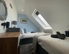 Toàn bộ căn nhà/căn hộ Sunflower Apartment, Family Accommodation Near Tenby In Pembrokeshire (Seaton Carew, Vương quốc Anh)