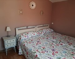 Cijela kuća/apartman Holiday House Boquiñeni For 4 - 7 Persons With 2 Bedrooms - Farmhouse (Boquiñeni, Španjolska)