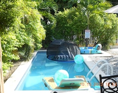 Toàn bộ căn nhà/căn hộ Private Home With Pool In A Peaceful Neighborhood And 24 Hour Services. (Port au Prince, Haiti)