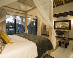 Khách sạn Moya Safari Lodge & Villa (Hoedspruit, Nam Phi)