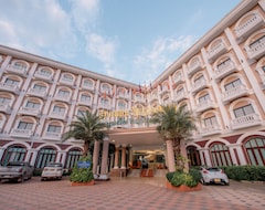 Khách sạn Lisha Roungnakhone Hotel (Vang Vieng, Lào)