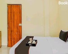 Hotel Adams Baga Beach Resort Goa - 2 Minutes Walk From Baga Beach (Baga, Indija)