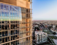 Cijela kuća/apartman City Life View Apartment With Terrace R&r (Milano, Italija)