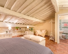 Toàn bộ căn nhà/căn hộ Villa Valgiano A Tuscan Country House Among The Vineyards - 12 Bedrooms And Spa (Capannori, Ý)