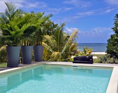 Otel Riambel: Villa Antema, Pool, Right On The Beach (Pampelmousses, Mauritius)