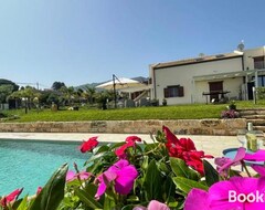 Khách sạn Appartamenti In Villa Nature Con Vista Mare E Monti (Castellammare del Golfo, Ý)