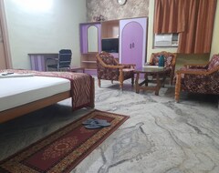 Hotel Utsav Deluxe (Patna, India)