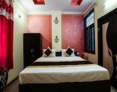 Hotel OYO 15253 Pluto Residency (Ghaziabad, Indija)