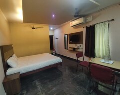 Khách sạn Sri Murugan Beach Paradise Hotel (Mahabalipuram, Ấn Độ)