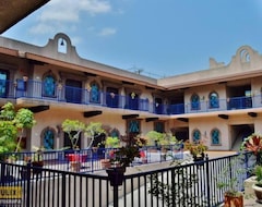 Khách sạn Hacienda Hotel (Reynosa, Mexico)