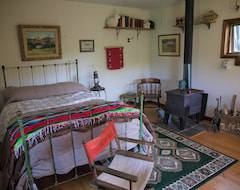Entire House / Apartment The Sheep Camp On Willoughby - Seclusion With Authentic Western Charm (Stevensville, USA)