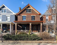 Toàn bộ căn nhà/căn hộ The Doctors House - 1908 Historic Home! (Dayton, Hoa Kỳ)