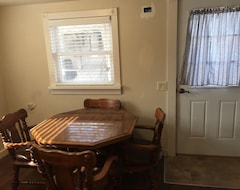 Entire House / Apartment Cozy Studio, Travelling Medical Professionals And Longer Term Rentals Welcome (Gordon, USA)