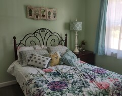 Cijela kuća/apartman Cozy Two Bedroom Home By Historic Rt. 66, Pet Friendy Too! (Wilmington, Sjedinjene Američke Države)