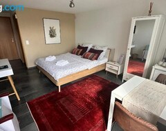 Bed & Breakfast V&A Home (Siviriez, Thụy Sỹ)