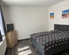 Toàn bộ căn nhà/căn hộ Apartment Ferienwohnung In Wingst - 6 Persons, 2 Bedrooms (Ihlienworth, Đức)