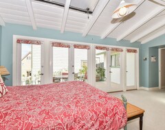 Khách sạn Adorable 2 Story Bayside Single Family Home! Bay Views! (Newport Beach, Hoa Kỳ)