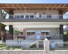 Toàn bộ căn nhà/căn hộ Beautiful Villa Appartment First Floor Located In Kinetta (Kineta, Hy Lạp)