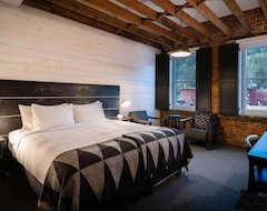 Hotelli Eleven Revelstoke Lodge (Revelstoke, Kanada)
