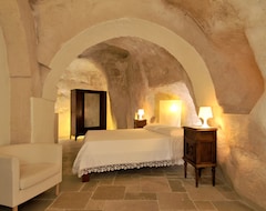 Hotel Fra i Sassi Residence (Matera, Italy)