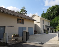Cijela kuća/apartman Appartement Pour 2 Personnes Dans Propriété Calme (Salins-les-Bains, Francuska)