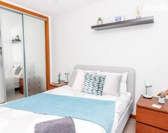 Toàn bộ căn nhà/căn hộ Sunset View Eclectic & Stylish One Bed Apartment (3 Guests) (Newport-on-Tay, Vương quốc Anh)