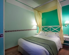 Khách sạn Suites Gran Via 44 Apartahotel (Granada, Tây Ban Nha)