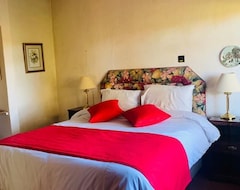 Khách sạn Pinetree Inn Hotel (Nyanga, Zimbabwe)