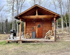 Casa/apartamento entero Cozy Off The Grid Cabin With Stunning View (Tulsequah, Canadá)