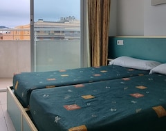 Huoneistohotelli Apartments Lloret Sun (Lloret de Mar, Espanja)